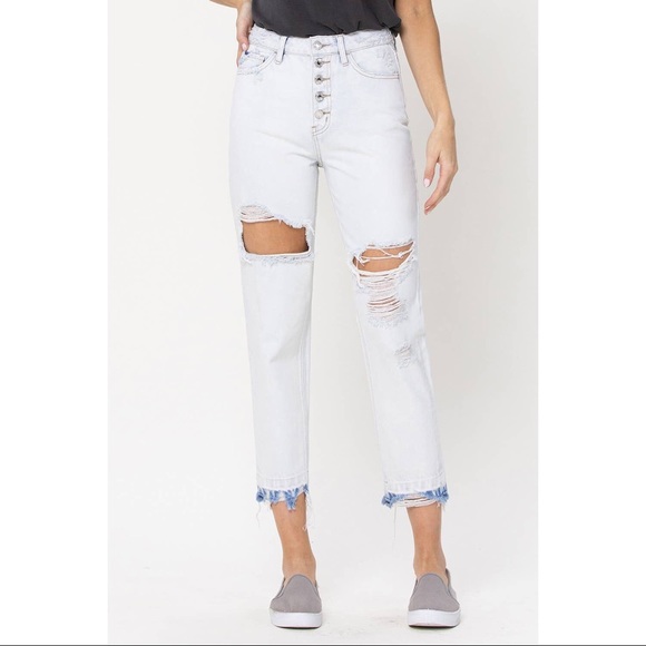 🔥HOST PICK🔥 CLEARANCE Grace Distressed Button-Up Mom Jeans - Picture 6 of 14